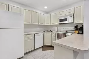 232 Pine High Occupancy Vehicle Circle, Greenacres, FL 33463 - Photo 6