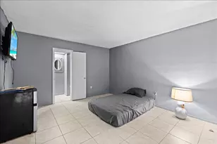 8407 NW 25th Ct, Sunrise, FL 33322 - Photo 18
