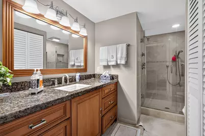 103 Half Moon Circle #H1, Hypoluxo, FL 33462 - Photo 16