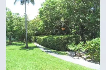 103 Half Moon Circle #H1, Hypoluxo, FL 33462 - Photo 26