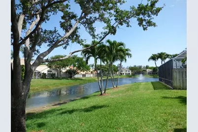 7614 Colony Lake Drive, Boynton Beach, FL 33436 - Photo 4
