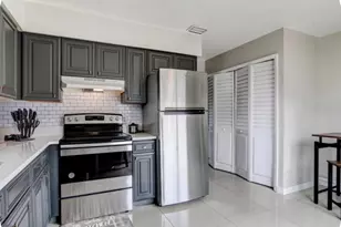 124 Walker Ave, Greenacres, FL 33463 - Photo 2