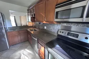 2820 Tennis Club Dr, West Palm Beach, FL 33417 - Photo 6