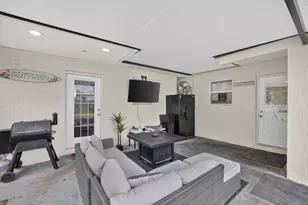 1633 NE 51st Ct, Pompano Beach, FL 33064 - Photo 28