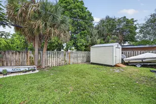 1633 NE 51st Ct, Pompano Beach, FL 33064 - Photo 28