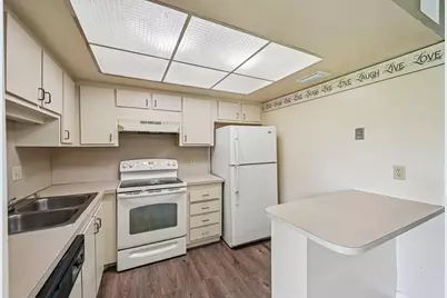 4682 Oak Terrace Drive #4682, Greenacres, FL 33463 - Photo 14