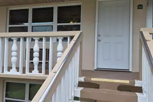 214 Cambridge, West Palm Beach, FL 33417 - Photo 2