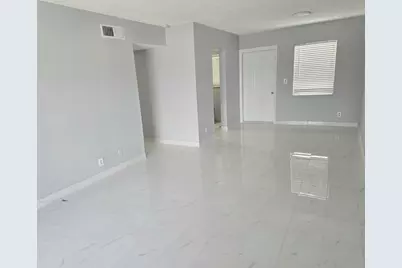 6505 Winfield Boulevard #B-31, Margate, FL 33063 - Photo 2