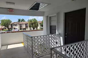 6505 Winfield Blvd, Margate, FL 33063 - Photo 18