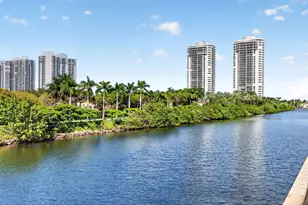 3675 N Country Club Dr, Aventura, FL 33180 - Photo 62
