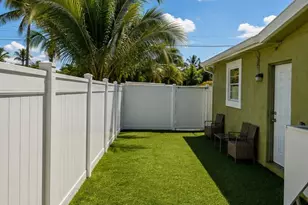 3925 NW 35th Ave, Lauderdale Lakes, FL 33309 - Photo 2