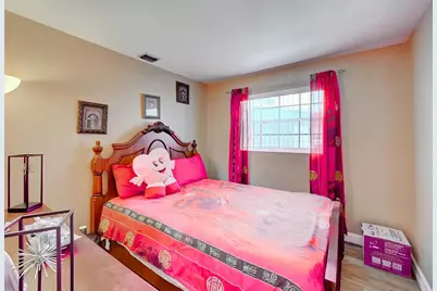 3925 NW 35th Avenue, Lauderdale Lakes, FL 33309 - Photo 18
