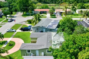 3925 NW 35th Ave, Lauderdale Lakes, FL 33309 - Photo 14