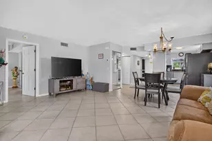 305 Congressional Way, Deerfield Beach, FL 33442 - Photo 10