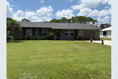 1422 SE Arenson Lane, Port Saint Lucie, FL 34952 - Photo 2