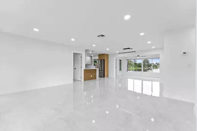 256 Greenbrier Drive, Palm Springs, FL 33461 - Photo 6
