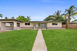 256 Greenbrier Dr, Palm Springs, FL 33461 - Photo 4