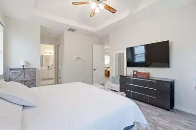 991 NW Leonardo Circle, Port Saint Lucie, FL 34986 - Photo 18