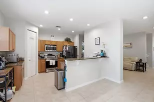 991 NW Leonardo Cir, Port Saint Lucie, FL 34986 - Photo 8