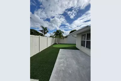 12872 Meadowbend Drive, Wellington, FL 33414 - Photo 30