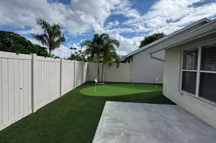12872 Meadowbend Dr, Wellington, FL 33414 - Photo 30