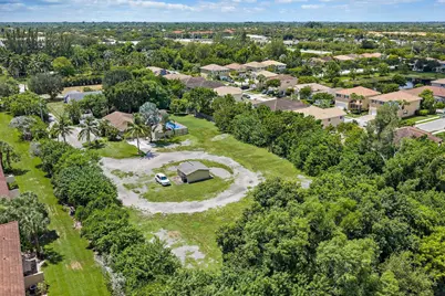5681 Desoto Road, Greenacres, FL 33463 - Photo 10