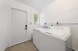 1924 Service Rd, North Palm Beach, FL 33408 - Photo 10