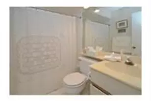 1371 Cottonwood Cir, Weston, FL 33326 - Photo 14