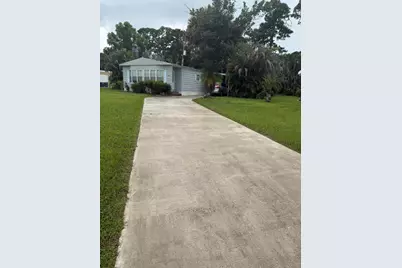 11 SE La Mesa, Port Saint Lucie, FL 34952 - Photo 2