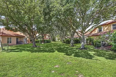 1020 Via Jardin, Riviera Beach, FL 33418 - Photo 44