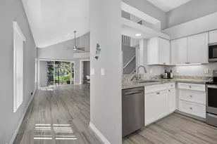 1020 Via Jardin, Riviera Beach, FL 33418 - Photo 6