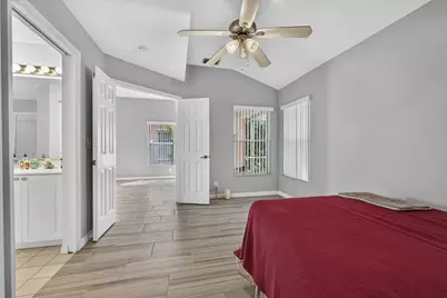 1020 Via Jardin, Riviera Beach, FL 33418 - Photo 22