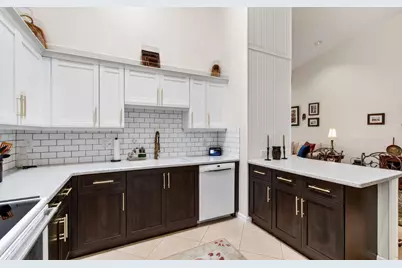 2356 Windjammer Way, West Palm Beach, FL 33411 - Photo 16