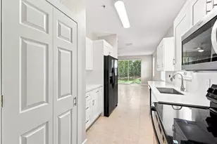 813 Pipers Cay Dr, West Palm Beach, FL 33415 - Photo 8