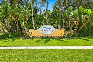 813 Pipers Cay Dr, West Palm Beach, FL 33415 - Photo 34