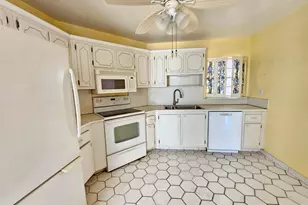 6 Greenway Village N, Royal Palm Beach, FL 33411 - Photo 6
