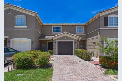 2257 SW Marshfield Court #2257, Port Saint Lucie, FL 34953 - Photo 2