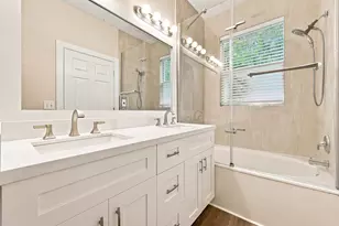 813 Pipers Cay Dr, West Palm Beach, FL 33415 - Photo 24