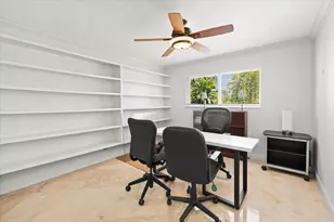 2137 NE 17th Ave, Wilton Manors, FL 33305 - Photo 14