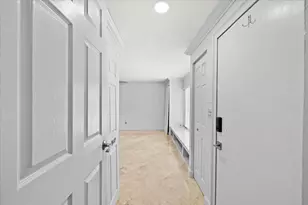 2137 NE 17th Ave, Wilton Manors, FL 33305 - Photo 36