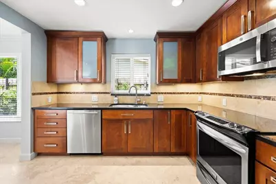 2137 NE 17th Avenue, Wilton Manors, FL 33305 - Photo 26