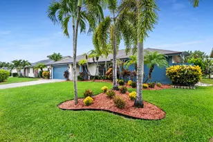 14358 Blackberry Dr, Wellington, FL 33414 - Photo 4