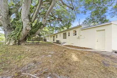 1054 Trinidad Avenue, Fort Pierce, FL 34982 - Photo 38
