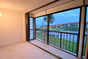 7030 Half Moon Cir, Hypoluxo, FL 33462 - Photo 14