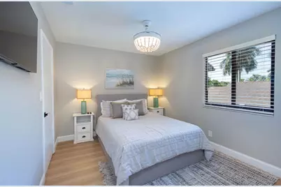 2478 Bedford Mews Drive, Wellington, FL 33414 - Photo 16
