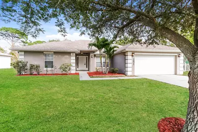 2431 SE Gilbert Avenue, Port Saint Lucie, FL 34952 - Photo 2