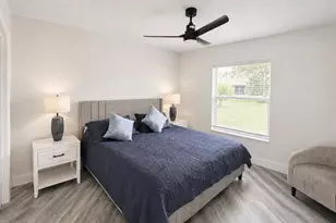 15545 Meadow Wood Dr, Wellington, FL 33414 - Photo 12
