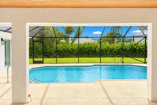 15545 Meadow Wood Dr, Wellington, FL 33414 - Photo 14