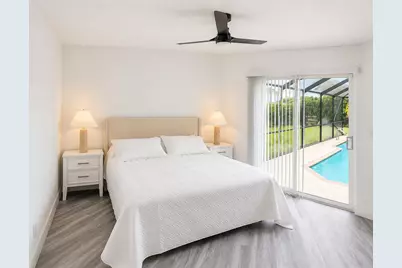 15545 Meadow Wood Drive, Wellington, FL 33414 - Photo 10