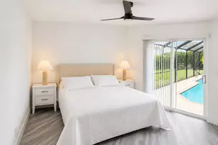 15545 Meadow Wood Dr, Wellington, FL 33414 - Photo 10